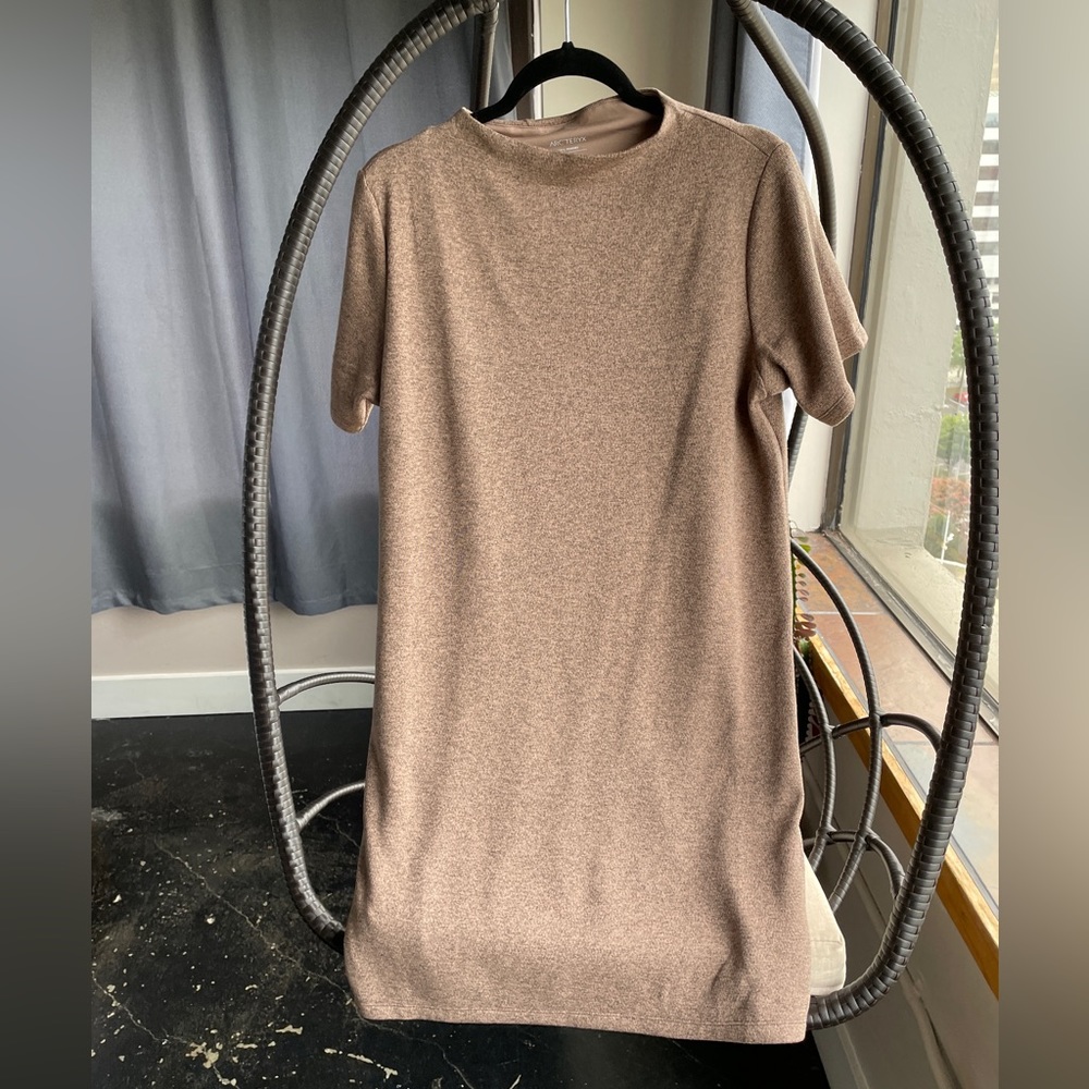 REI sporty comfortable dress with breathable lining fabric